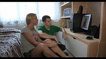 Sex appeal round assed chick