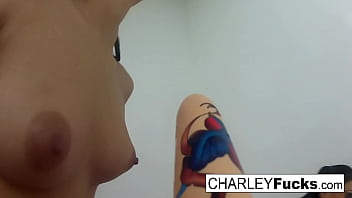 Sexy babes fucks her friend