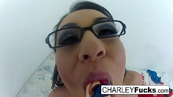 Sexy babes fucks her friend