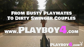 Petite all natural babe showed her sexy body after hot striptease