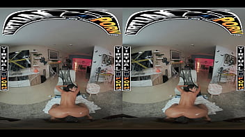 Virtual porn you watch as your girlfriend hime marie tries on costumes & you can't help but get horny