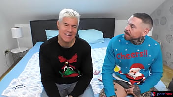 Double cumshot on squirting pussy of anal freak maddy black