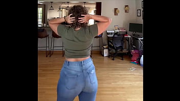 Showcasing perfect ass xalanamichelle twitch streamer