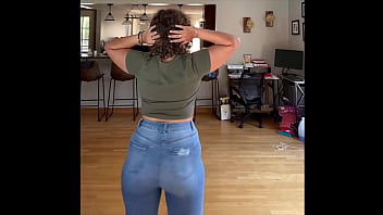Showcasing perfect ass xalanamichelle twitch streamer