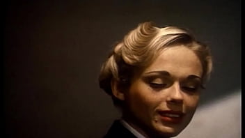 Kelly trump giving a nice blow job with cum shot in mouth