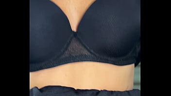 Elegant dame in evening dress enjoys servant’s load