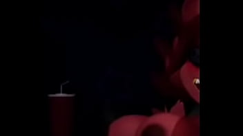 Una chica le dan pracer