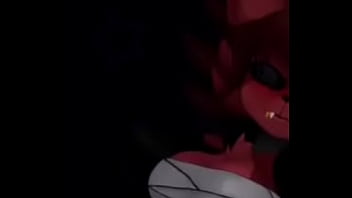 Una chica le dan pracer