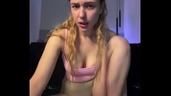 Wet pussy cumming on the cam