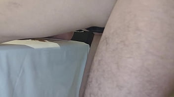 Sexo amador com boquete creampie porra na buceta e muitos gemidos quando eu faço a novinha gozar de verdade