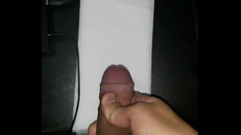 Huge load 10 gozando muito jatos