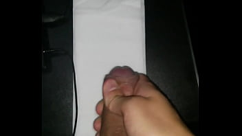 Huge load 10 gozando muito jatos