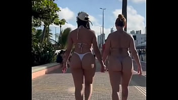 Uma morena e uma ruiva vcs shippan