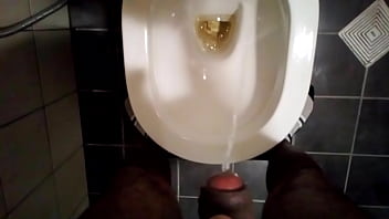 Watch me pee if you like Watch me pee if you like