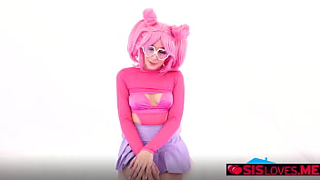 Natalie brooks disguised as black lotus gives her stepbro good blowjob