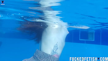 Two Girls Pool Underwater Getting Horny thumbnail