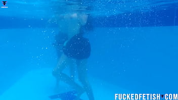 Two Girls Pool Underwater Getting Horny thumbnail