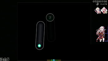 Sofrendo de um orgasmo enquanto jogas osu e aperta em círculos