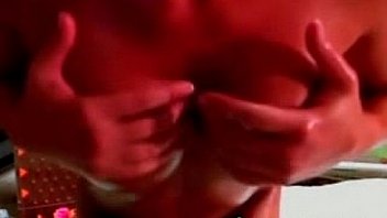 Sexy teen body oiled ride dildo webcam