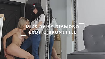 I love strap on bbc cock lesbian pizza delivery in 4k