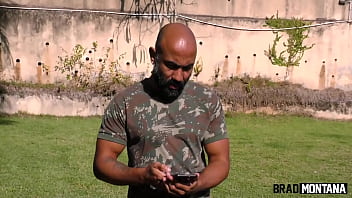 Novinha rabuda caroline chamou contatinho pra foder sua buceta