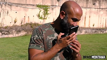 Novinha rabuda caroline chamou contatinho pra foder sua buceta