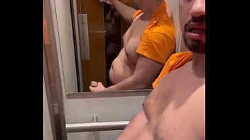 Il est temps de te rendre utile salope tu ne vaux rien tant que tu n’as pas vidé les couilles de ton amant brésilie Il est temps de te rendre utile salope tu ne vaux rien tant que tu n’as pas vidé les couilles de ton amant brésilie