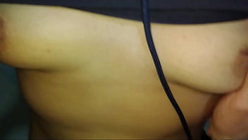 Por solo 6 dolares puedes follar a la puta de luna en su propia casa