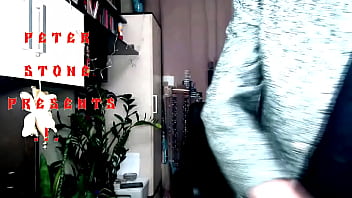 Peter & mature marital blowjobs on a cramped moscow balcony