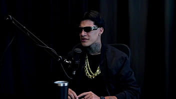 Gravou Uma Suruba Gay Entrou No Job Por Causa De Um Amigo Da Mãe E Divulgava O Trabalho Nas Ruas Gabriell Rios Watch Sheer Red thumbnail