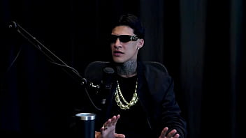 Gravou uma suruba gay entrou no job por causa de um amigo da mãe e divulgava o trabalho nas ruas gabriell rios watch sheer red