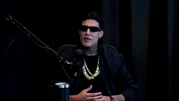 Gravou uma suruba gay entrou no job por causa de um amigo da mãe e divulgava o trabalho nas ruas gabriell rios watch sheer red