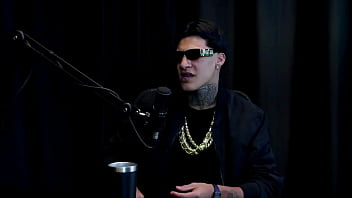 Gravou uma suruba gay entrou no job por causa de um amigo da mãe e divulgava o trabalho nas ruas gabriell rios watch sheer red