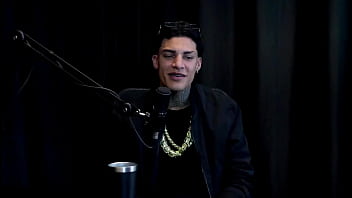 Gravou uma suruba gay entrou no job por causa de um amigo da mãe e divulgava o trabalho nas ruas gabriell rios watch sheer red