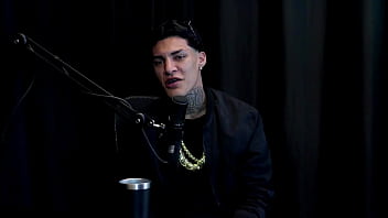 Gravou uma suruba gay entrou no job por causa de um amigo da mãe e divulgava o trabalho nas ruas gabriell rios watch sheer red