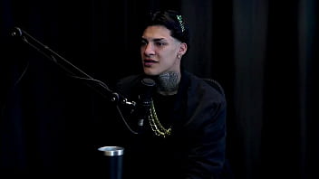 Gravou uma suruba gay entrou no job por causa de um amigo da mãe e divulgava o trabalho nas ruas gabriell rios watch sheer red