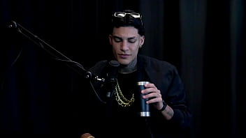 Gravou uma suruba gay entrou no job por causa de um amigo da mãe e divulgava o trabalho nas ruas gabriell rios watch sheer red