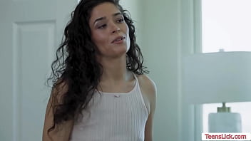 Victoria voxxx is in the room of her roommate isa start kissing each other on the bed