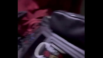 Bucetinha cuzinho e leite na boleia do caminhão no estacionamento do ceasa