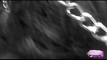 Cherry productions mademoiselle cherry se fait prendre en criant comme une chienne