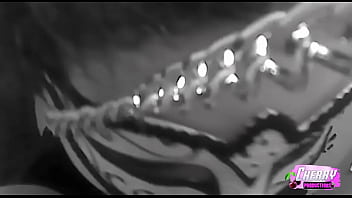 Cherry productions mademoiselle cherry se fait prendre en criant comme une chienne