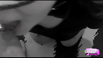 Cherry productions mademoiselle cherry se fait prendre en criant comme une chienne