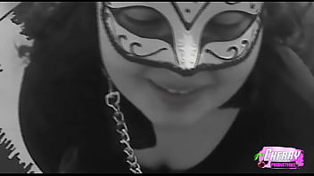 Cherry productions mademoiselle cherry se fait prendre en criant comme une chienne