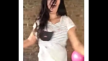 الراقصة نورا رقص مصري منزلي ساخن نار