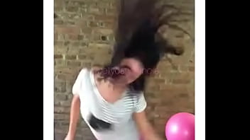 الراقصة نورا رقص مصري منزلي ساخن نار