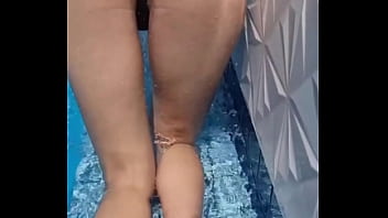 Slut in the pool