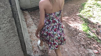 Public blowjob in the park cum on tits pov