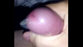 Gozando na camisinha