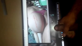 Rica venida de tamborero81 sobre el culo de mi esposa