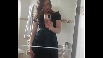 C'est la robe que je portais pour mon tournage de la semaine dernière tu aimes